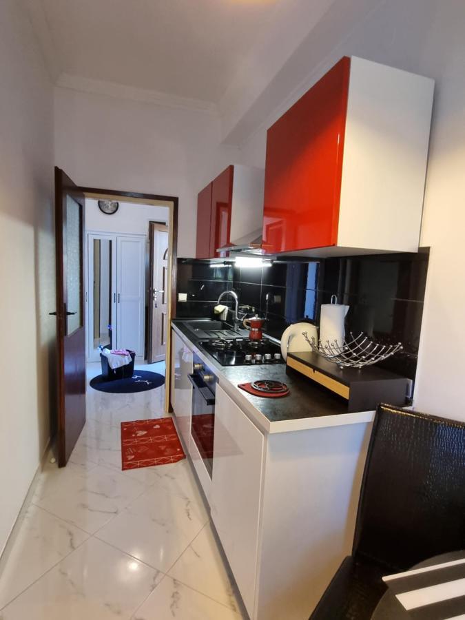 App Paris 6 Apartment